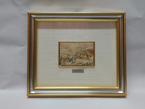 Quadro con basso rilievo - , su